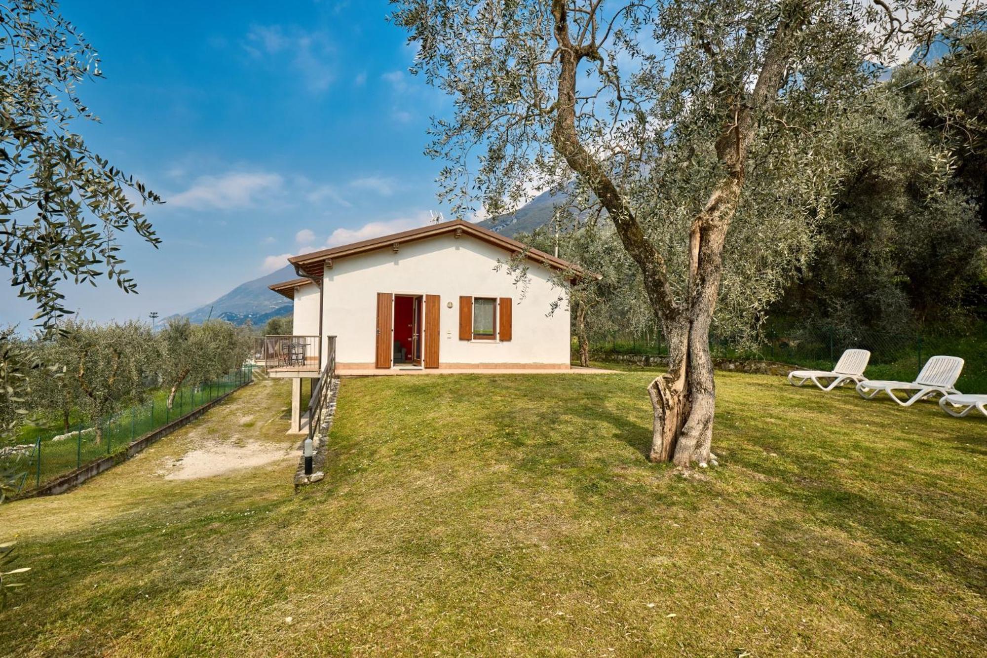 Bellavista Apartment Malcesine Bagian luar foto